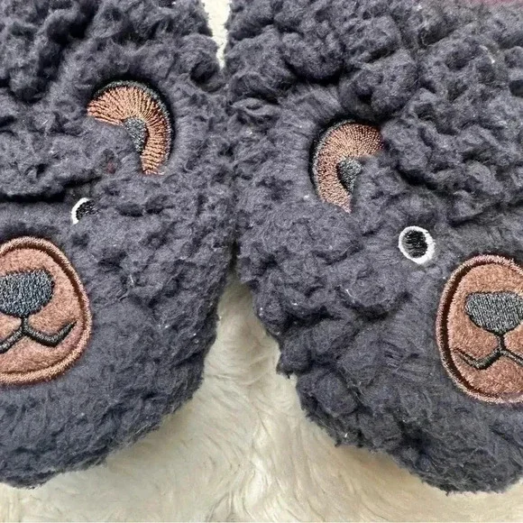 K. Bell  Sherpa Socks Grey & Red Size Small - Picture 11 of 16